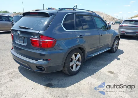 2013 BMW X5 xDrive50I z USA, uszkodzony, nr VIN 5UXZV8C52D0C16454